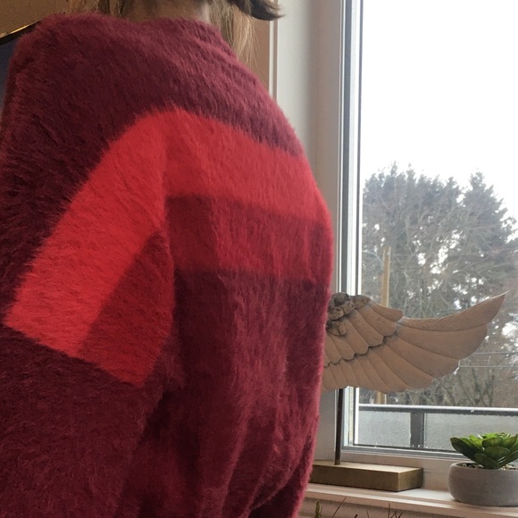 Fuzzy multi colored sweater - Picture 3 of 3